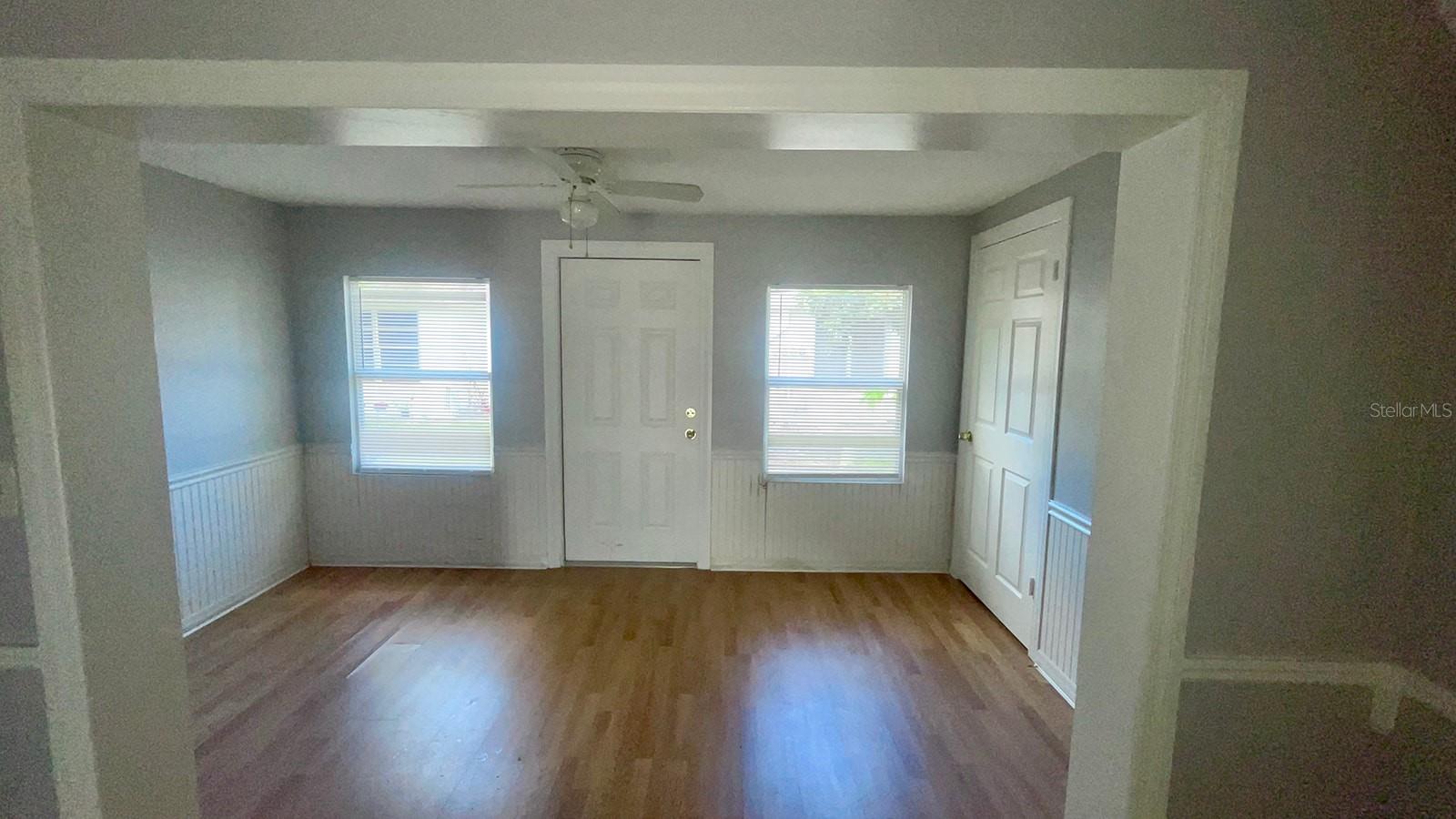 Image 6 of 58 For 4211 Sheldon Place 4211