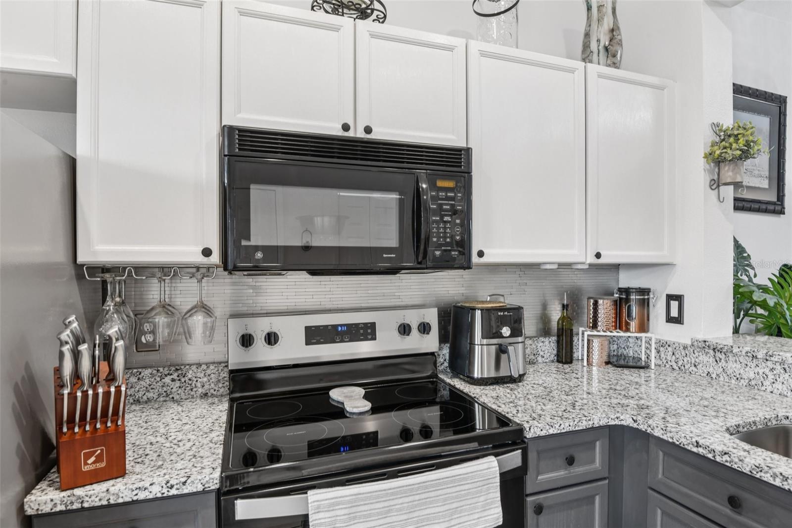 Image 10 of 26 For 4410 Algonkin Court