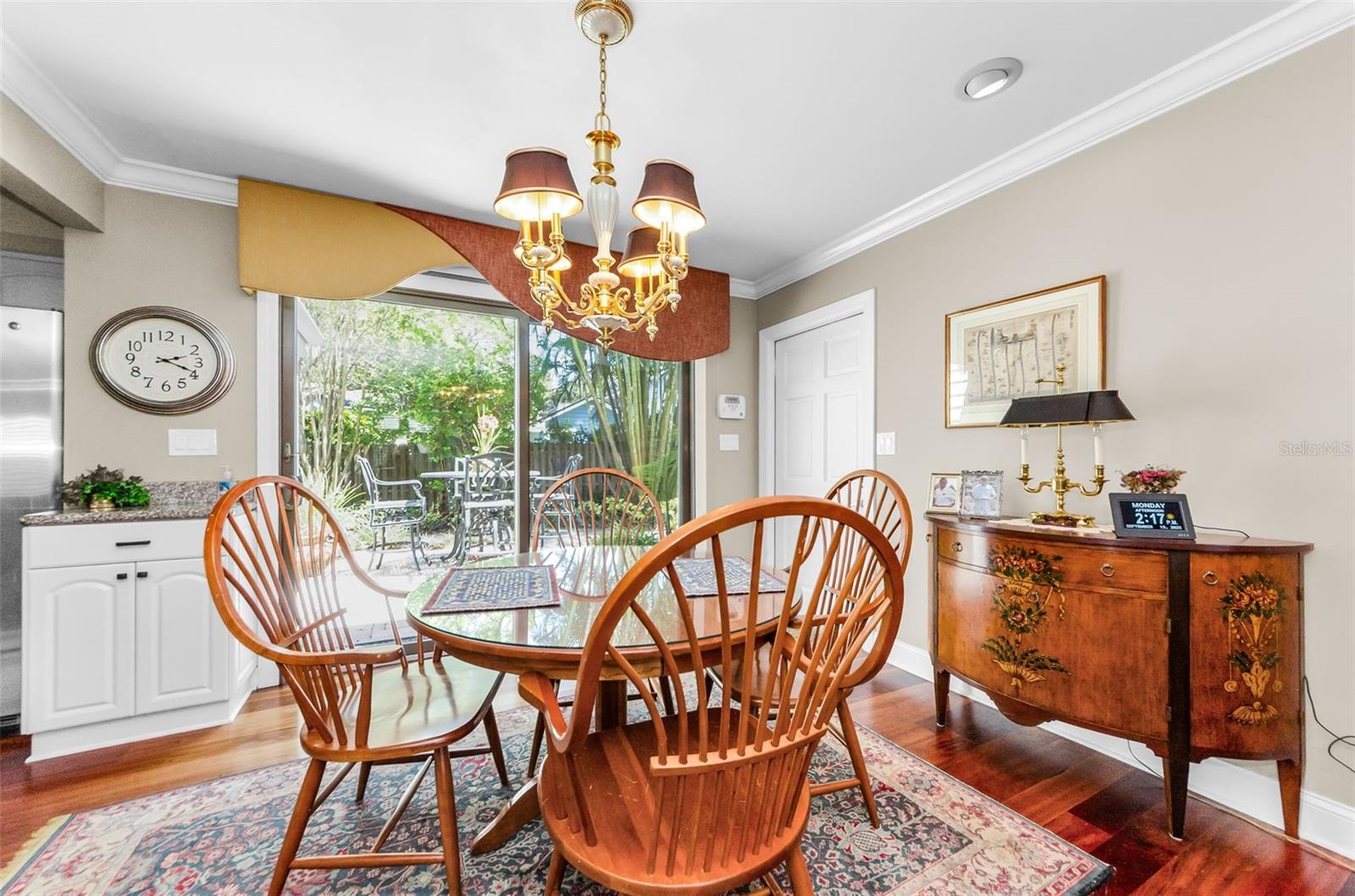 Image 16 of 56 For 10425 Longwood Drive