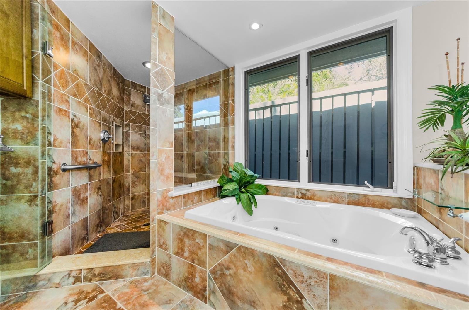 Image 30 of 56 For 10425 Longwood Drive