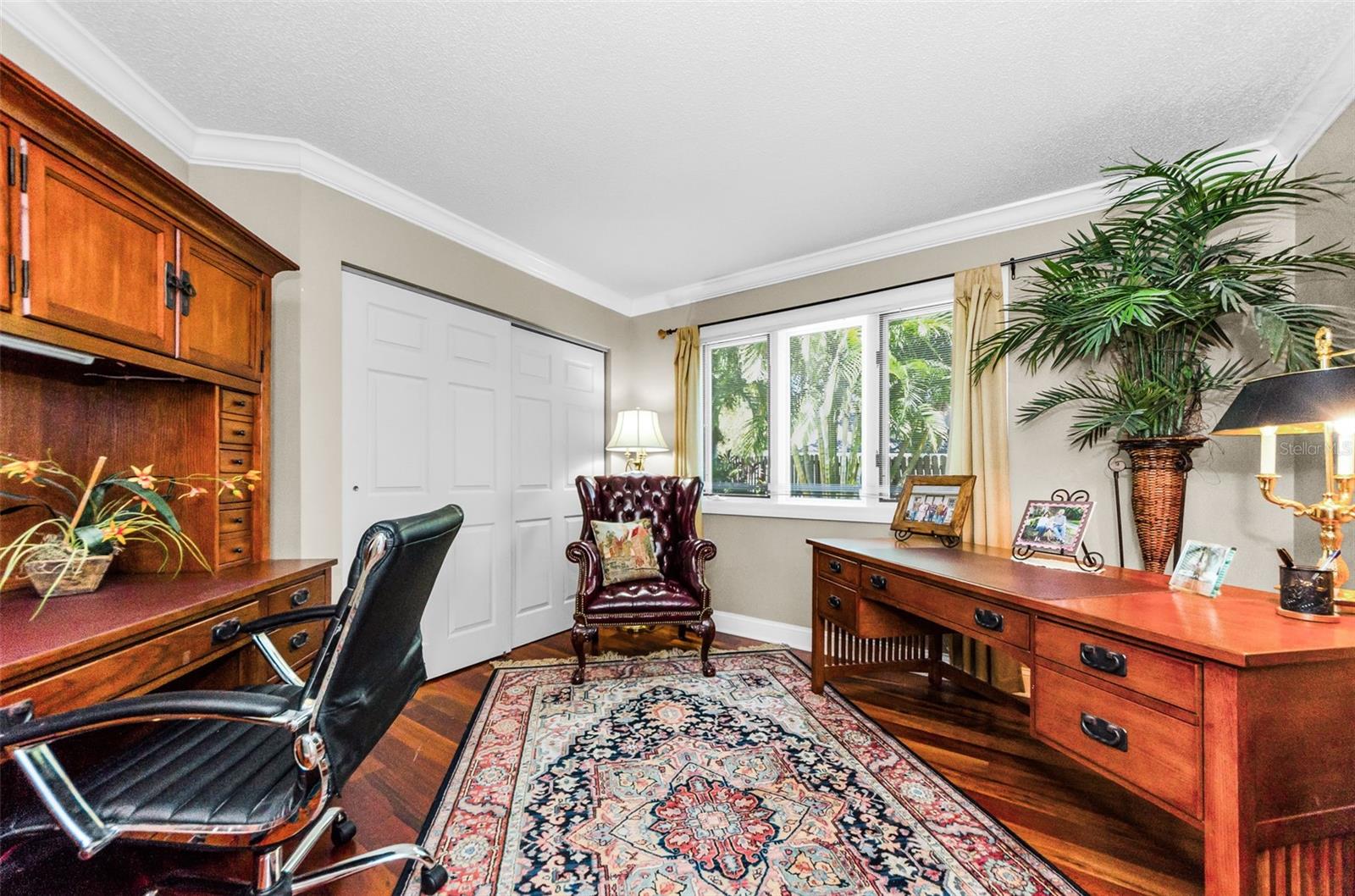 Image 33 of 56 For 10425 Longwood Drive