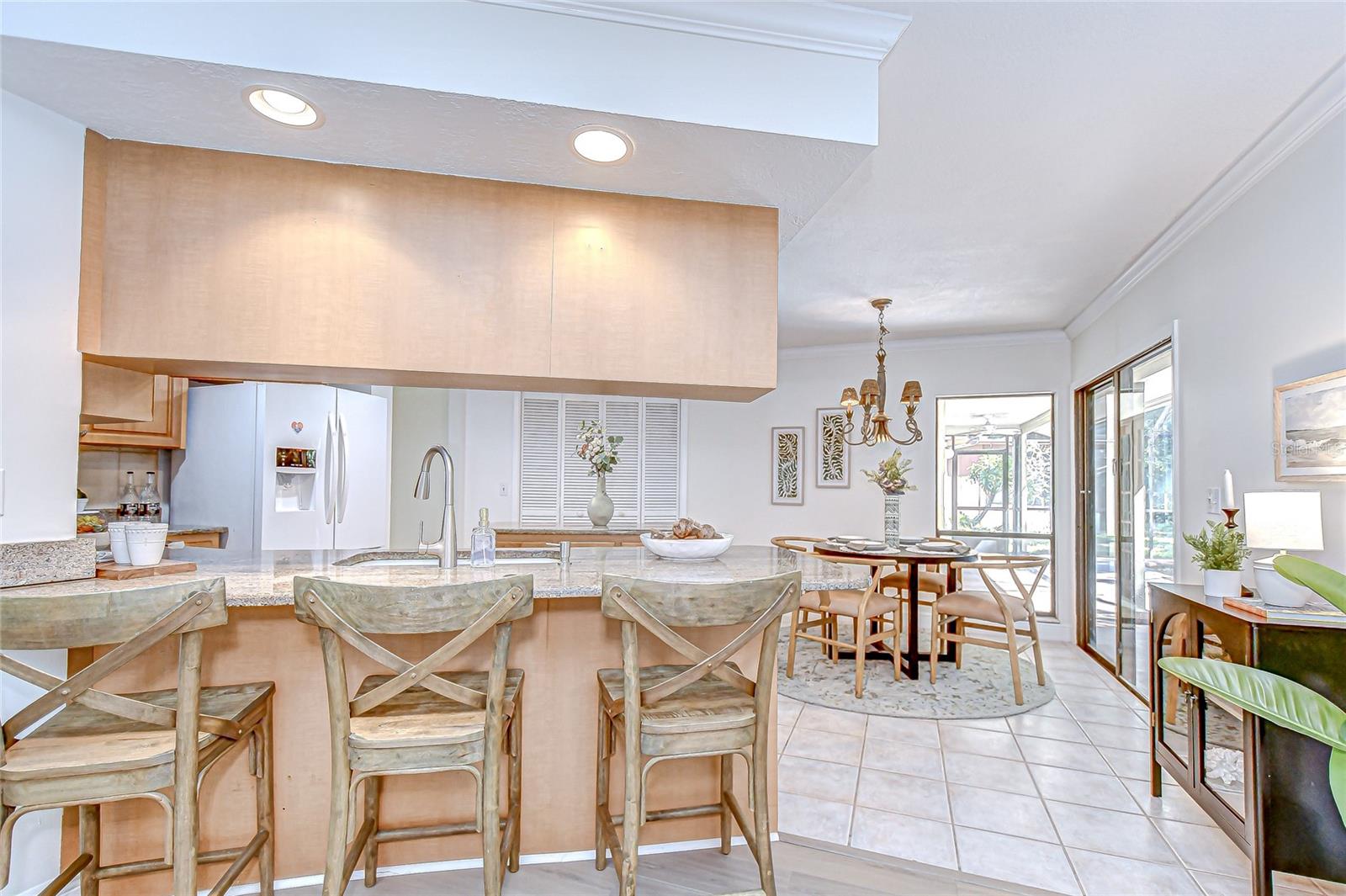 Listing photo id 19 for 6011 Soaring Avenue