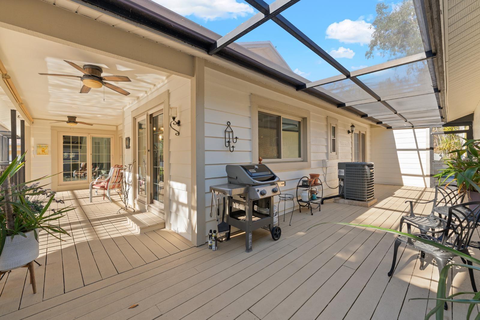 Image 23 of 35 For 767 Caya Costa Court Ne