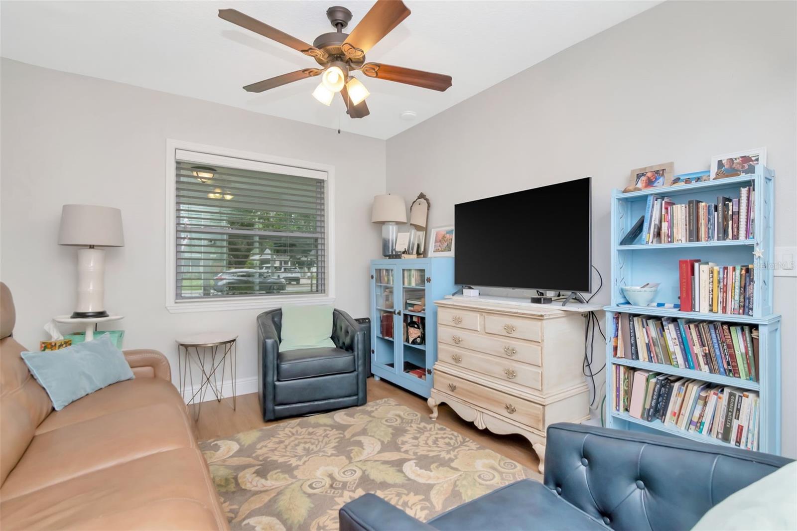 Listing photo id 8 for 4714 Bay View Avenue