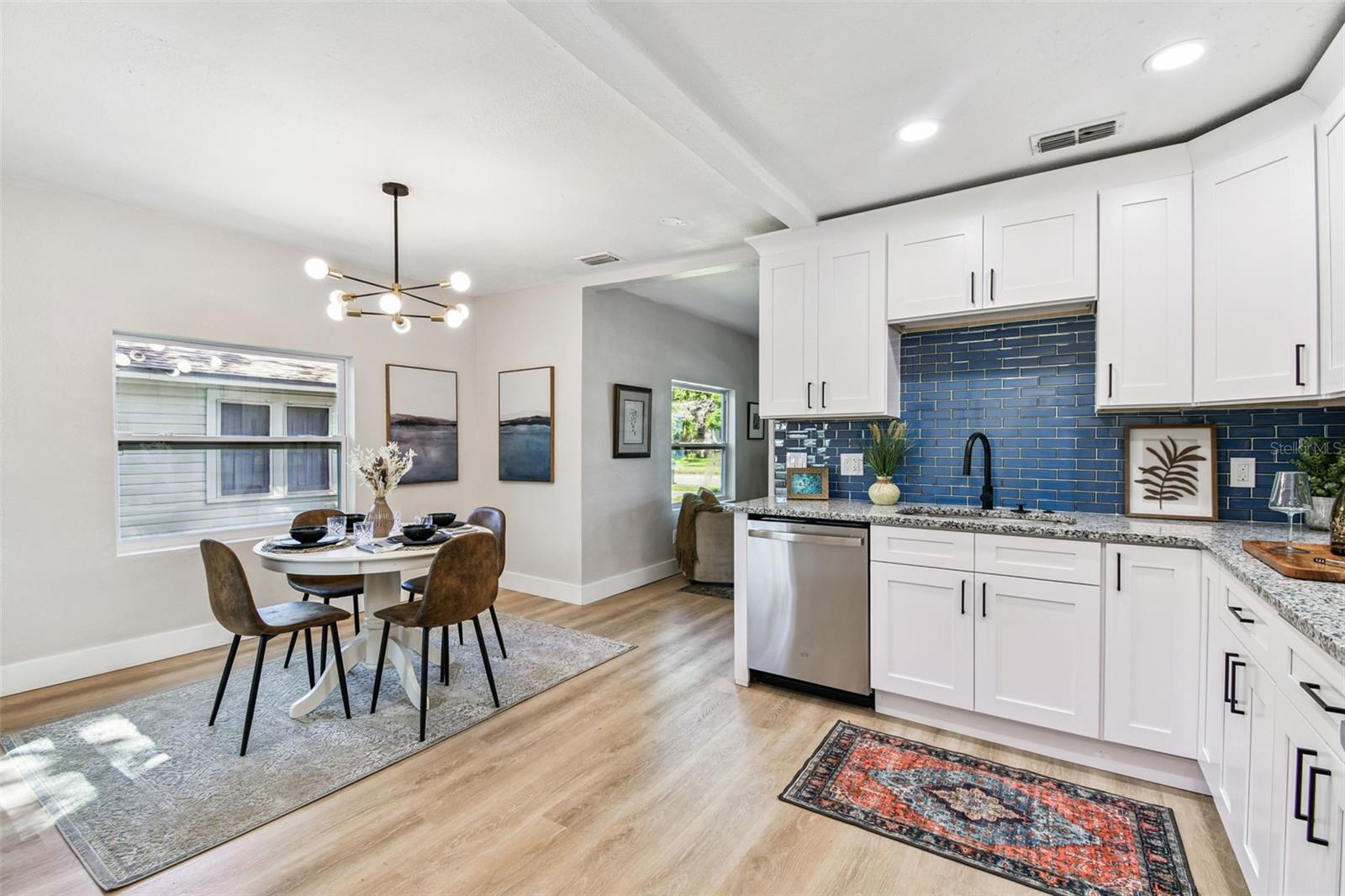 Image 4 of 15 For 2360 25th Avenue S