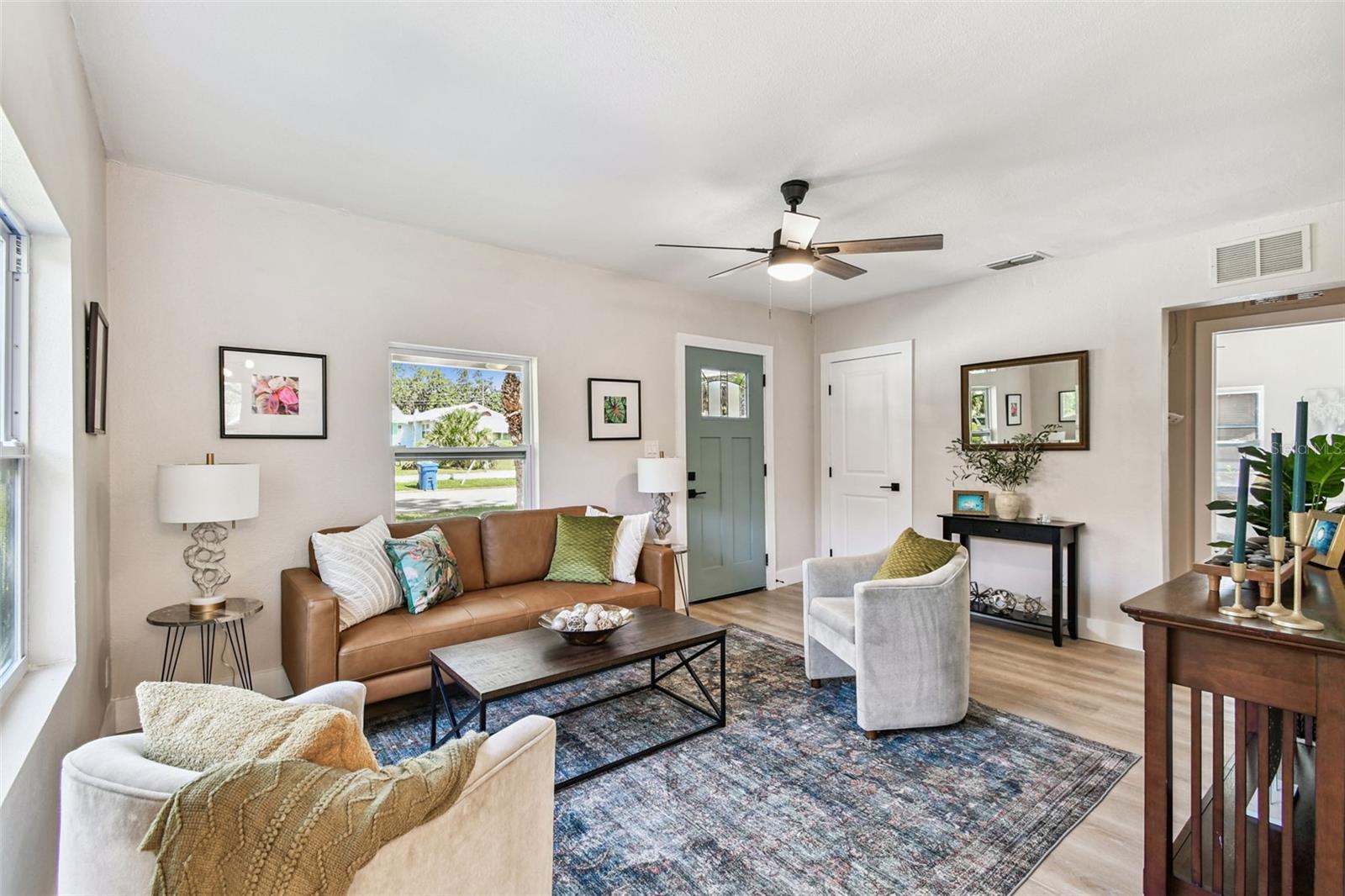 Image 8 of 15 For 2360 25th Avenue S