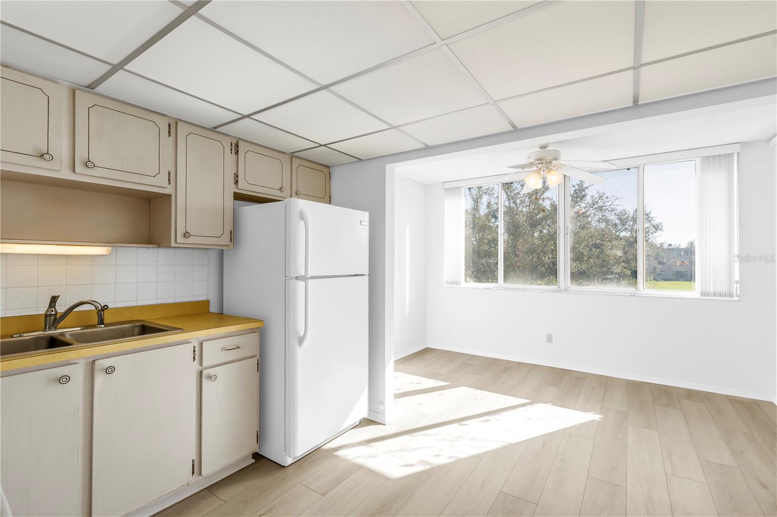 Image 14 of 34 For 4915 Bay Street Ne 222