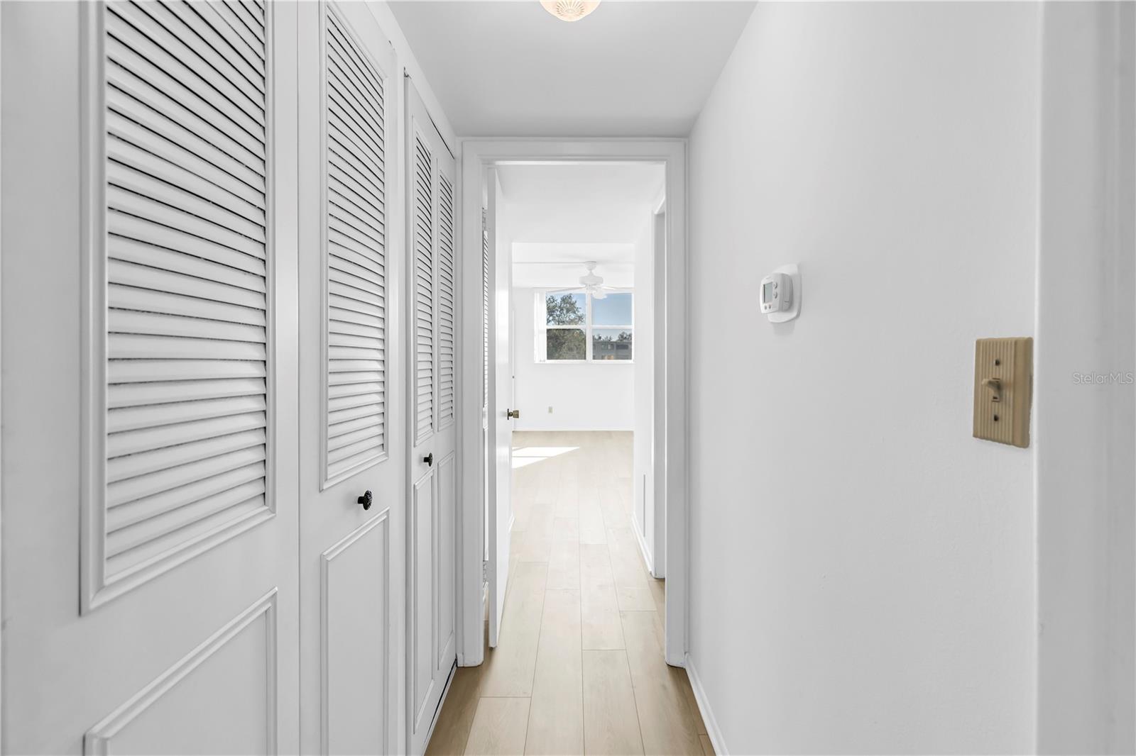 Image 20 of 34 For 4915 Bay Street Ne 222