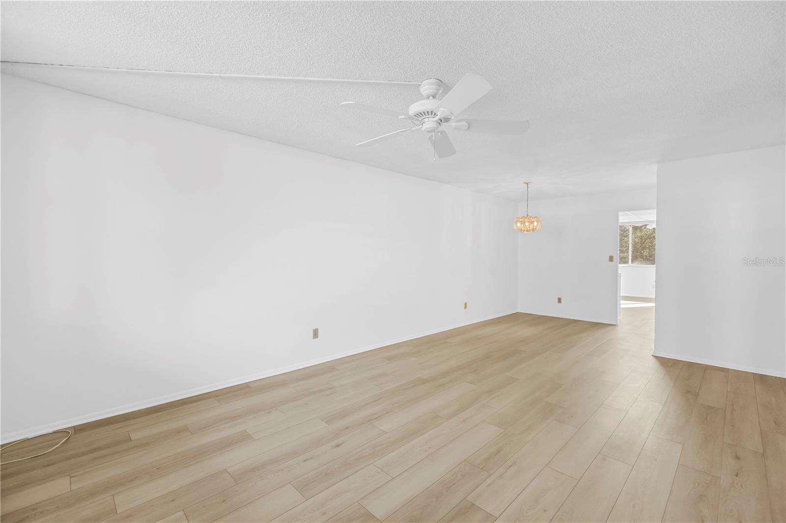 Image 9 of 34 For 4915 Bay Street Ne 222