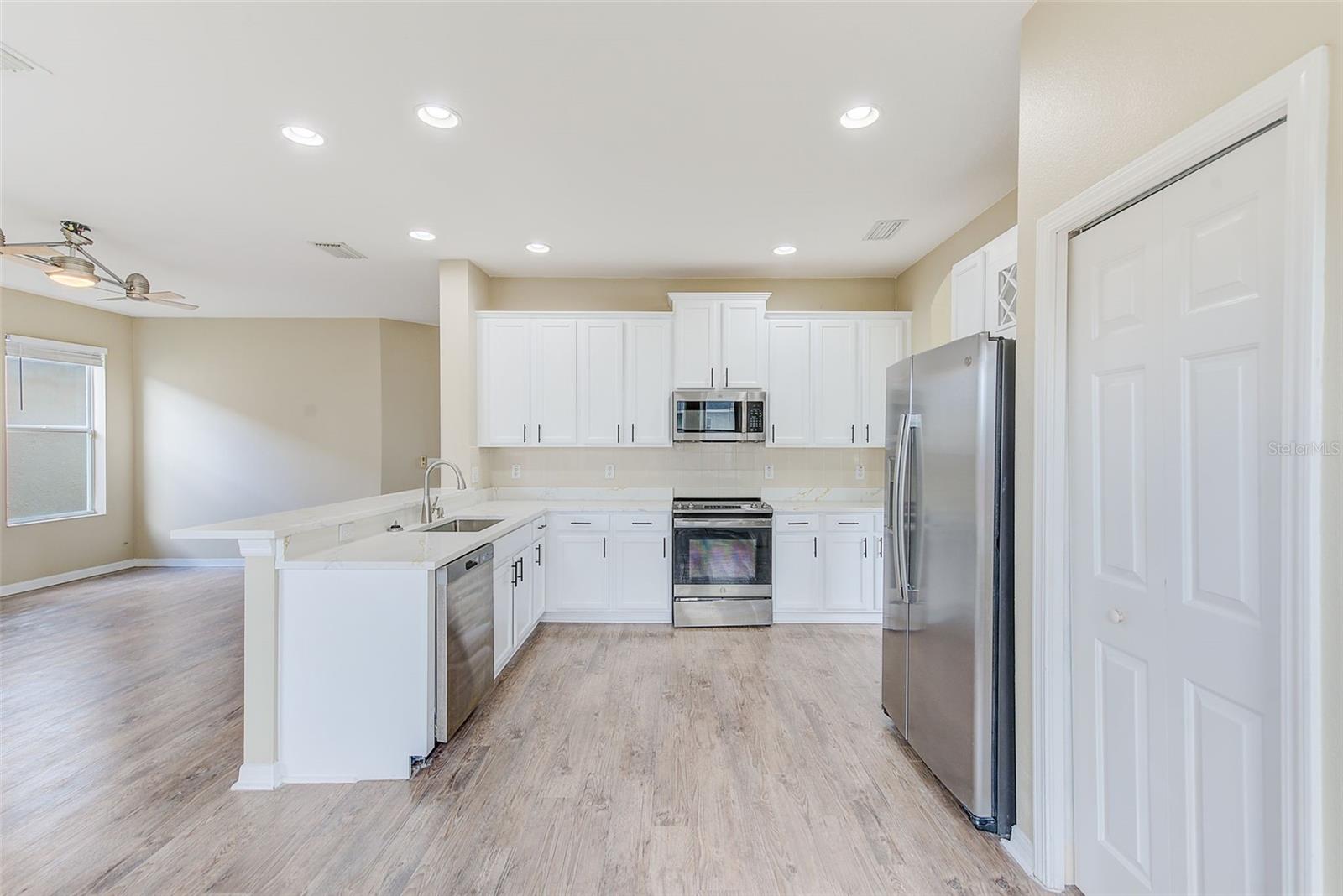 Image 7 of 25 For 8602 Sandy Plains Drive