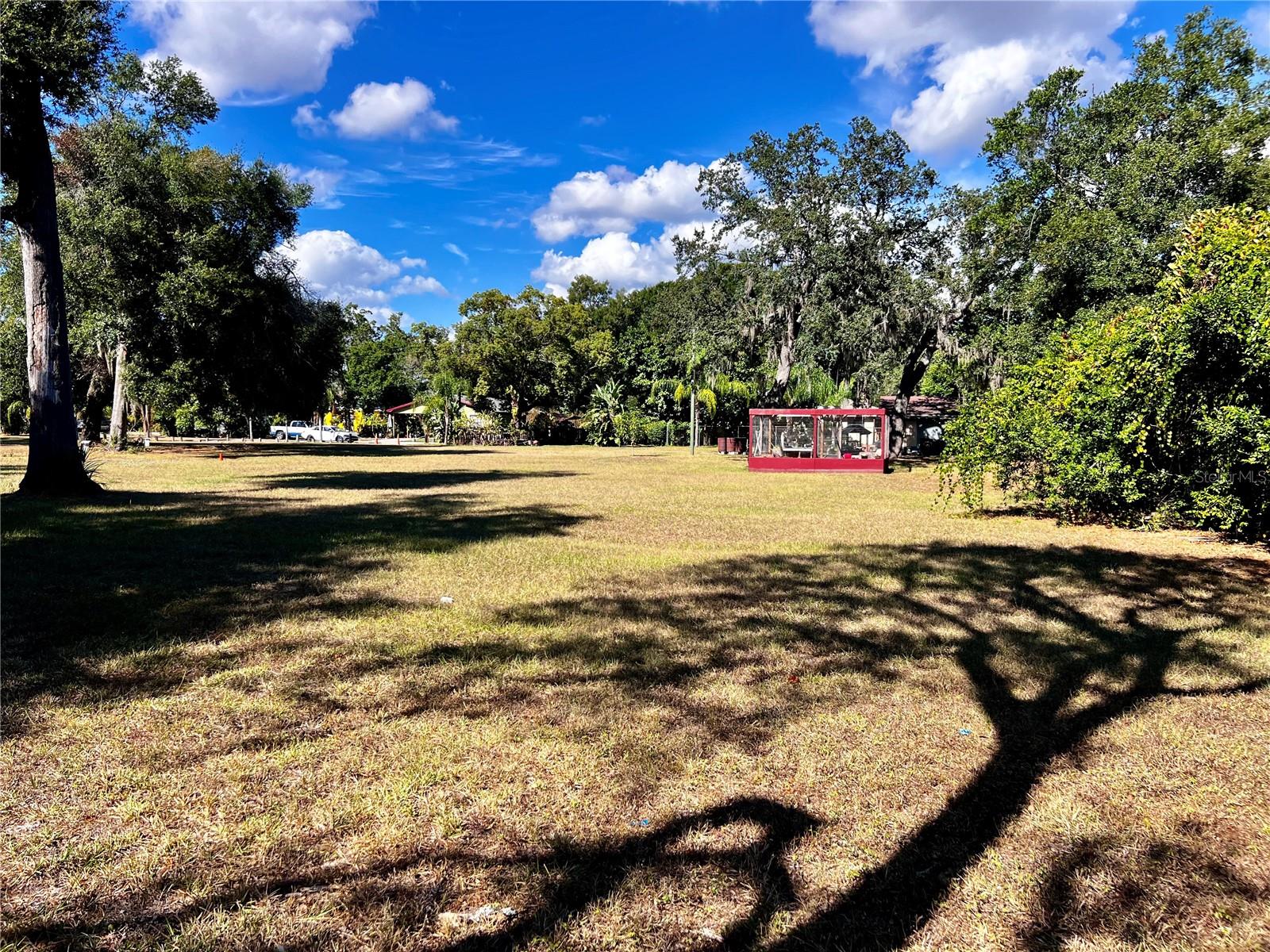 Listing photo id 53 for 5105 45th Street