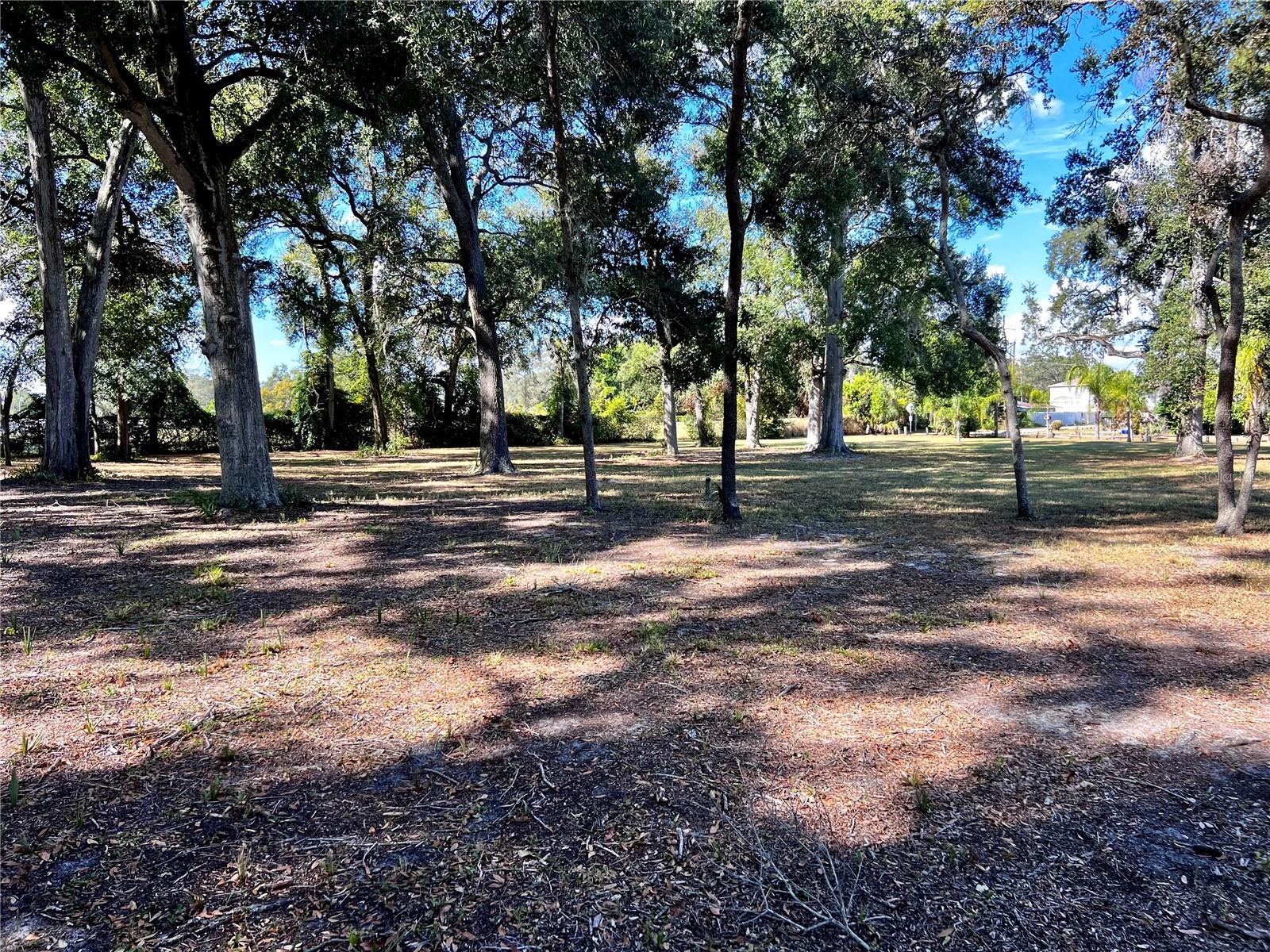 Listing photo id 55 for 5105 45th Street