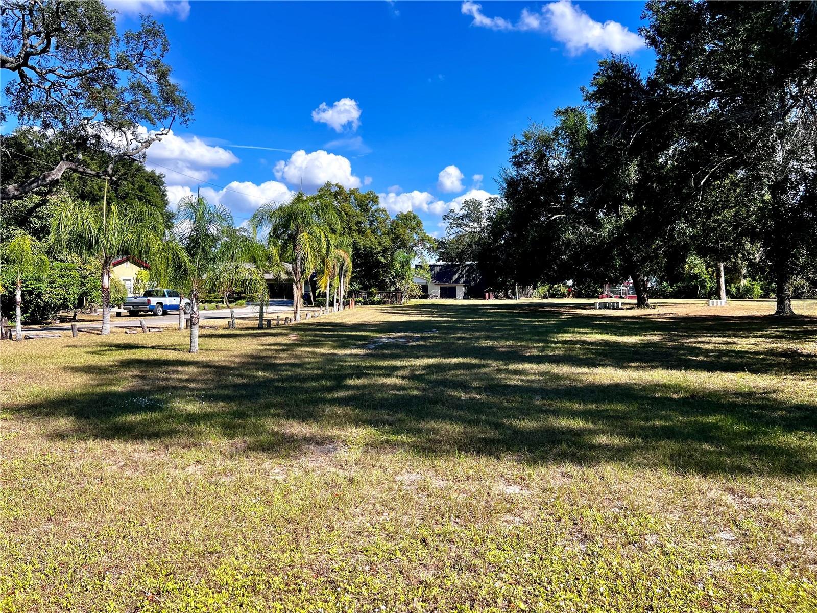 Listing photo id 57 for 5105 45th Street