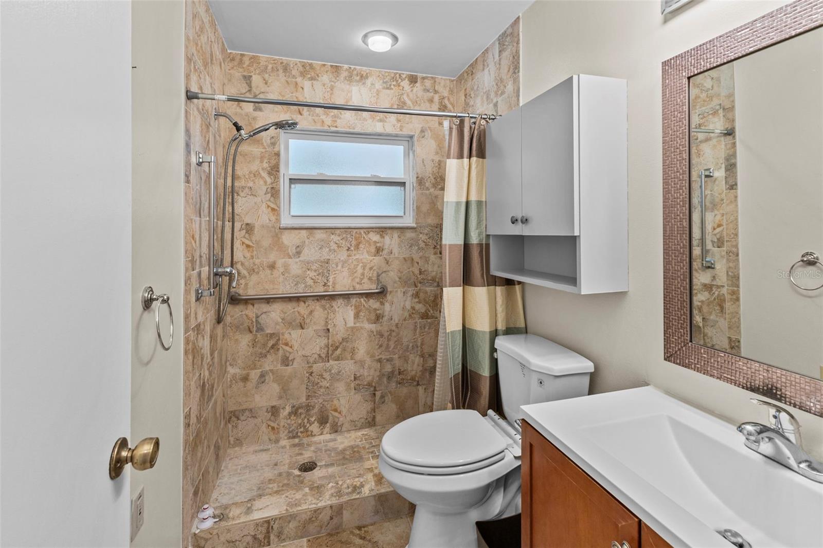 Image 11 of 25 For 12818 Willowdale Way