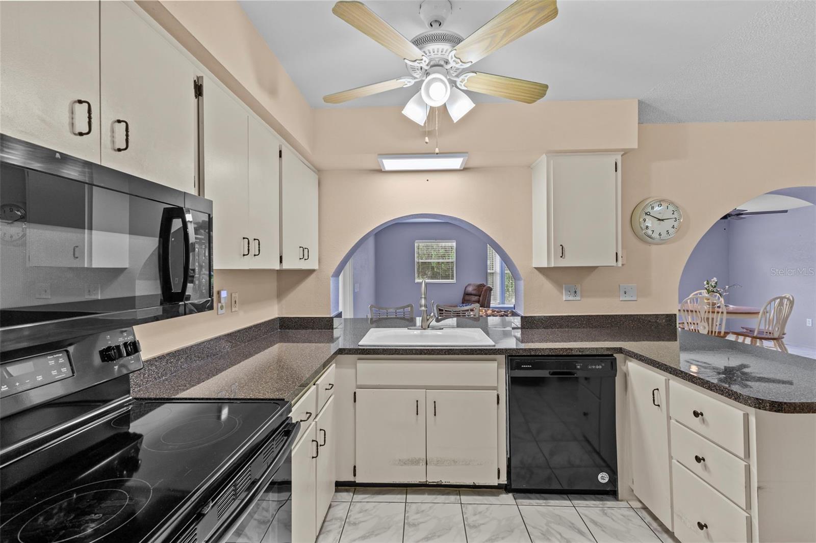 Image 14 of 25 For 12818 Willowdale Way