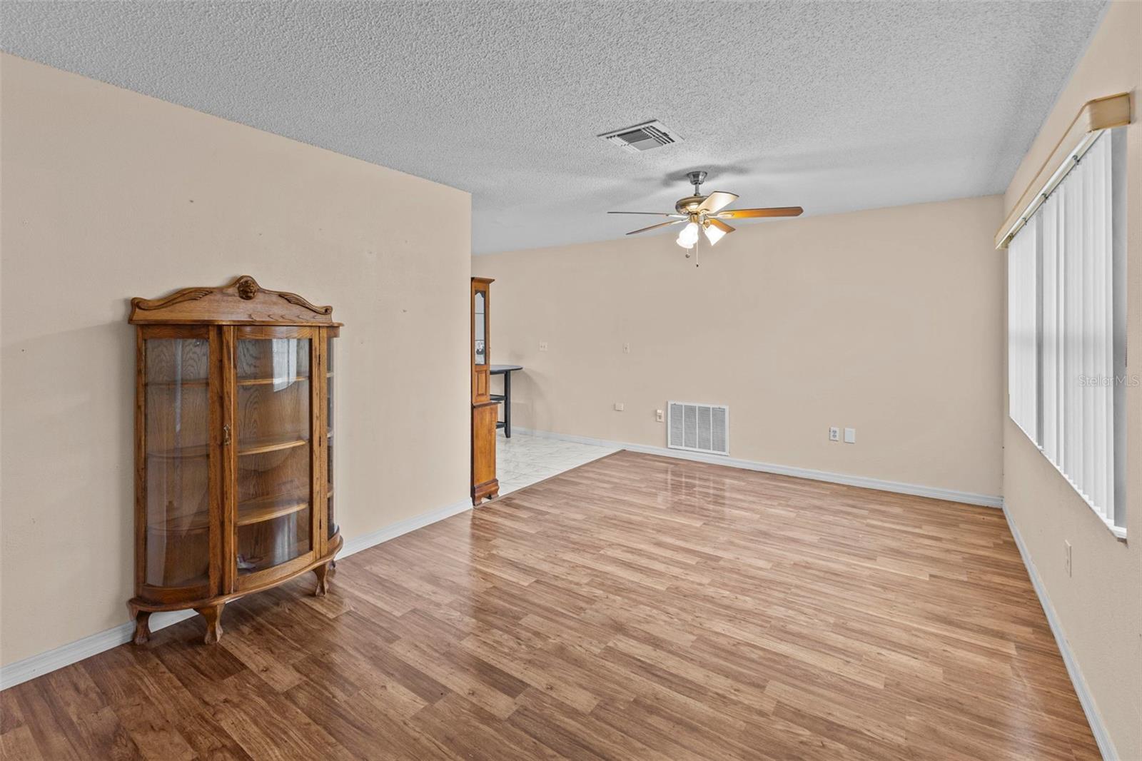 Image 4 of 25 For 12818 Willowdale Way