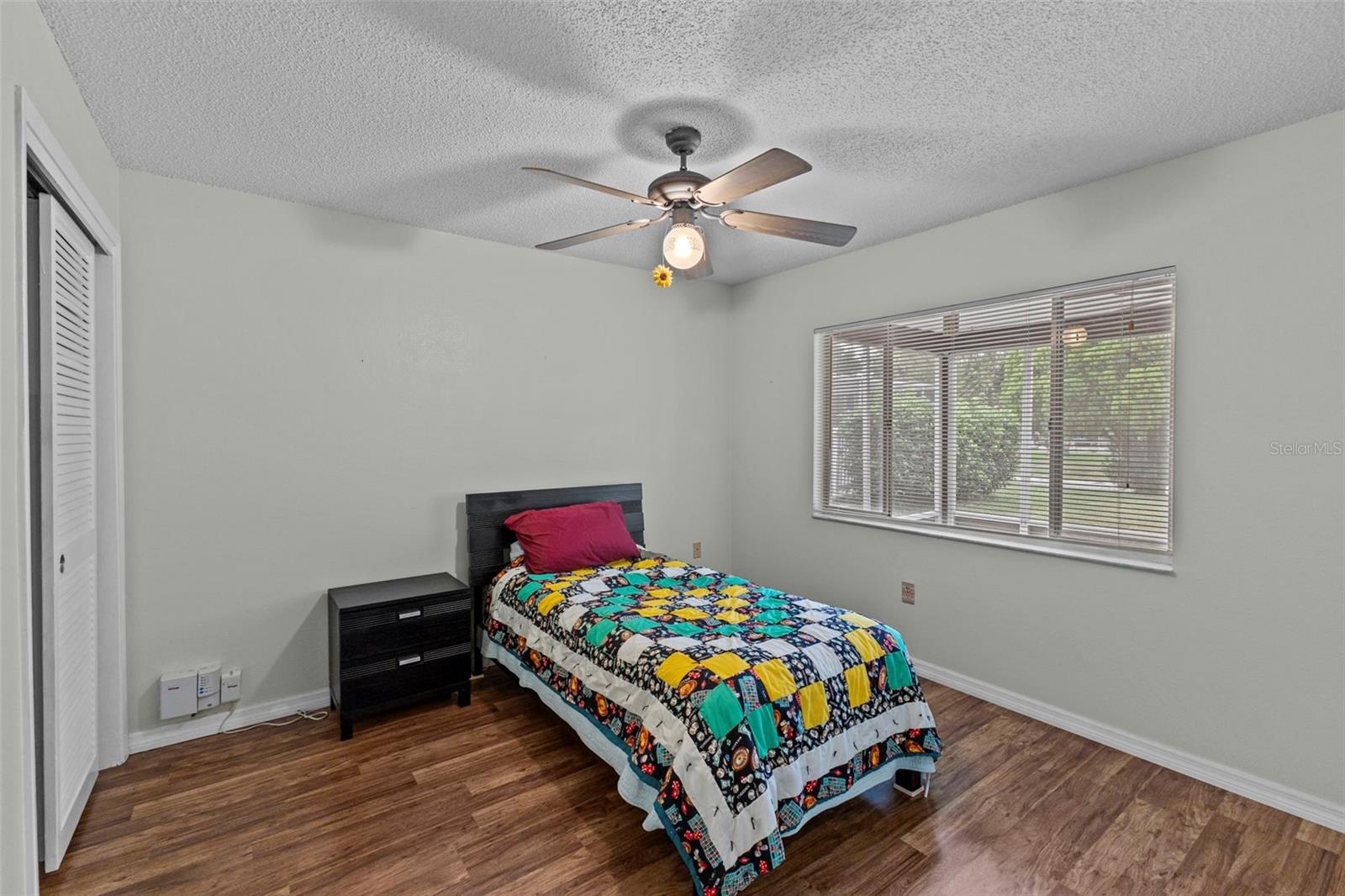 Image 9 of 25 For 12818 Willowdale Way