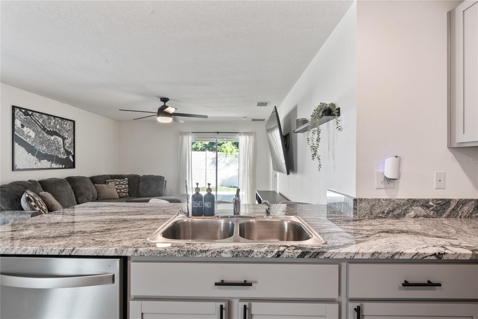 Image 12 of 40 For 37209 Kings Crown Drive