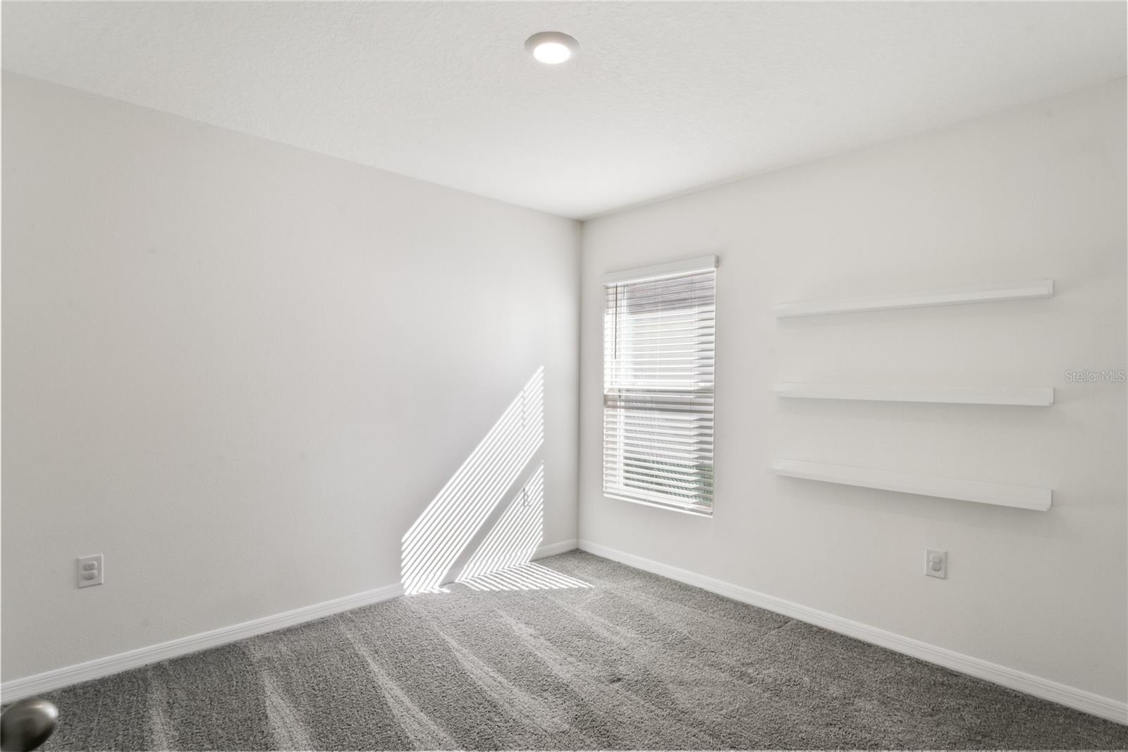 Image 23 of 40 For 37209 Kings Crown Drive