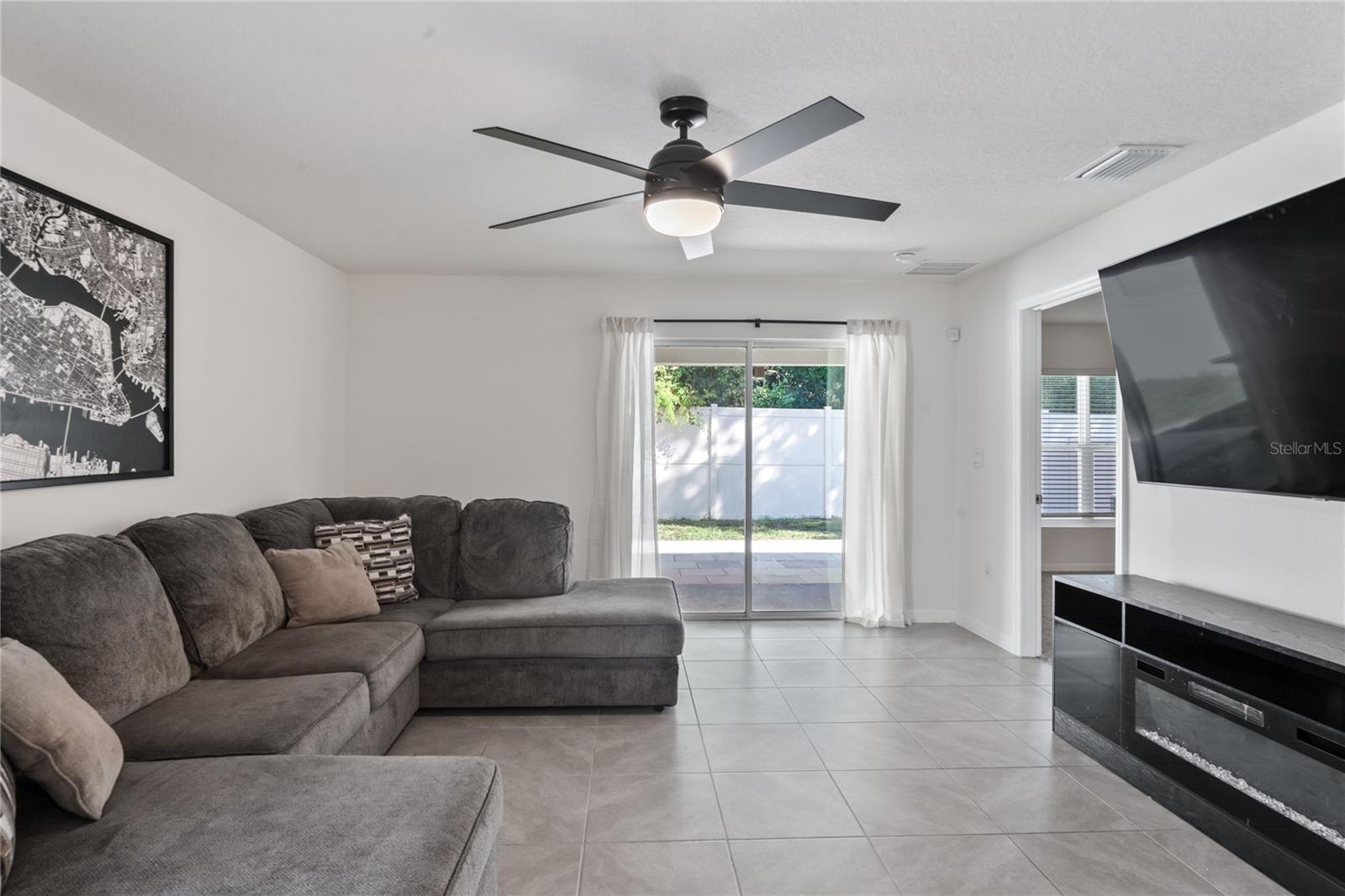 Image 5 of 40 For 37209 Kings Crown Drive