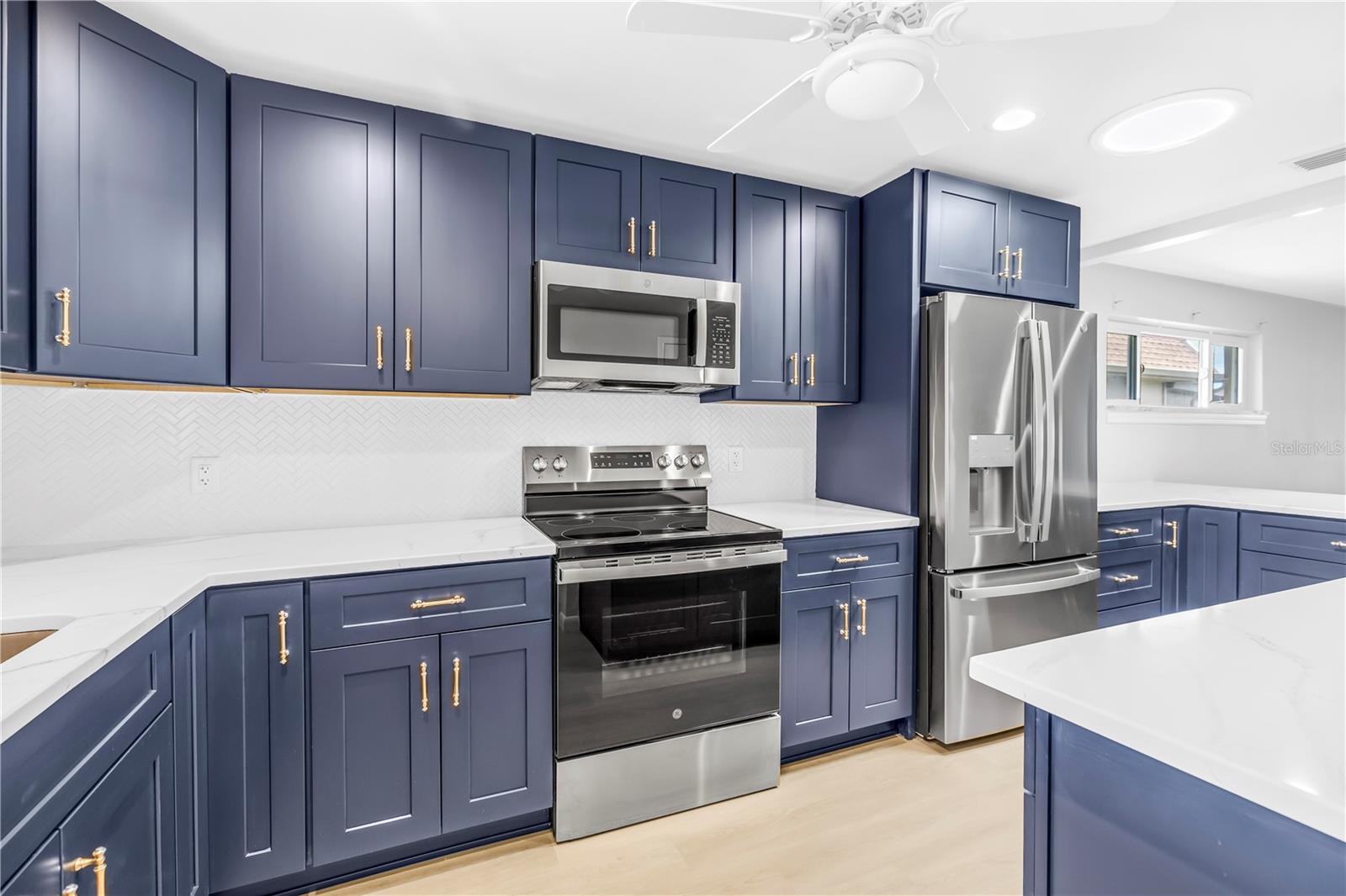 Image 12 of 97 For 433 Boca Ciega Point Boulevard S 1012