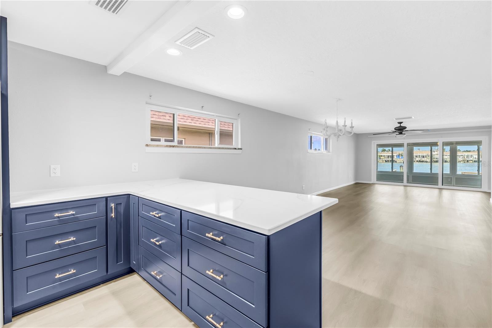 Image 16 of 97 For 433 Boca Ciega Point Boulevard S 1012