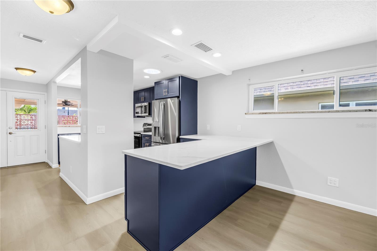 Image 17 of 97 For 433 Boca Ciega Point Boulevard S 1012