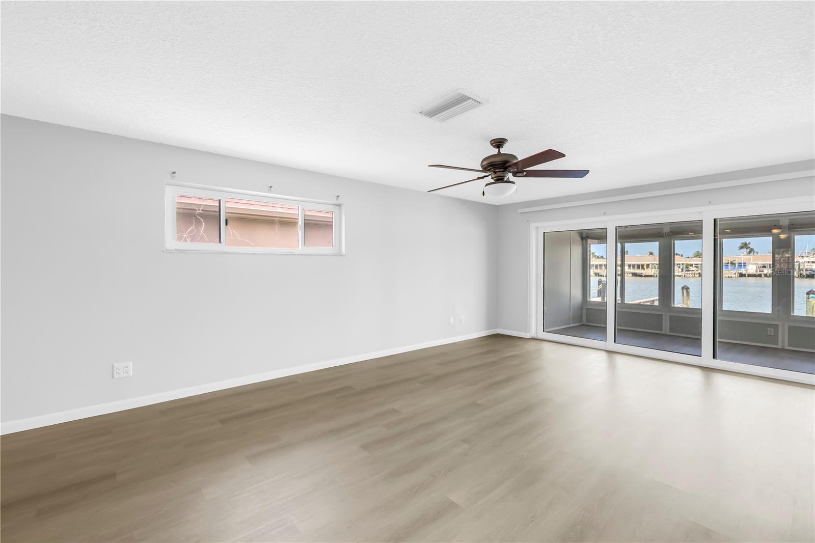 Image 26 of 97 For 433 Boca Ciega Point Boulevard S 1012