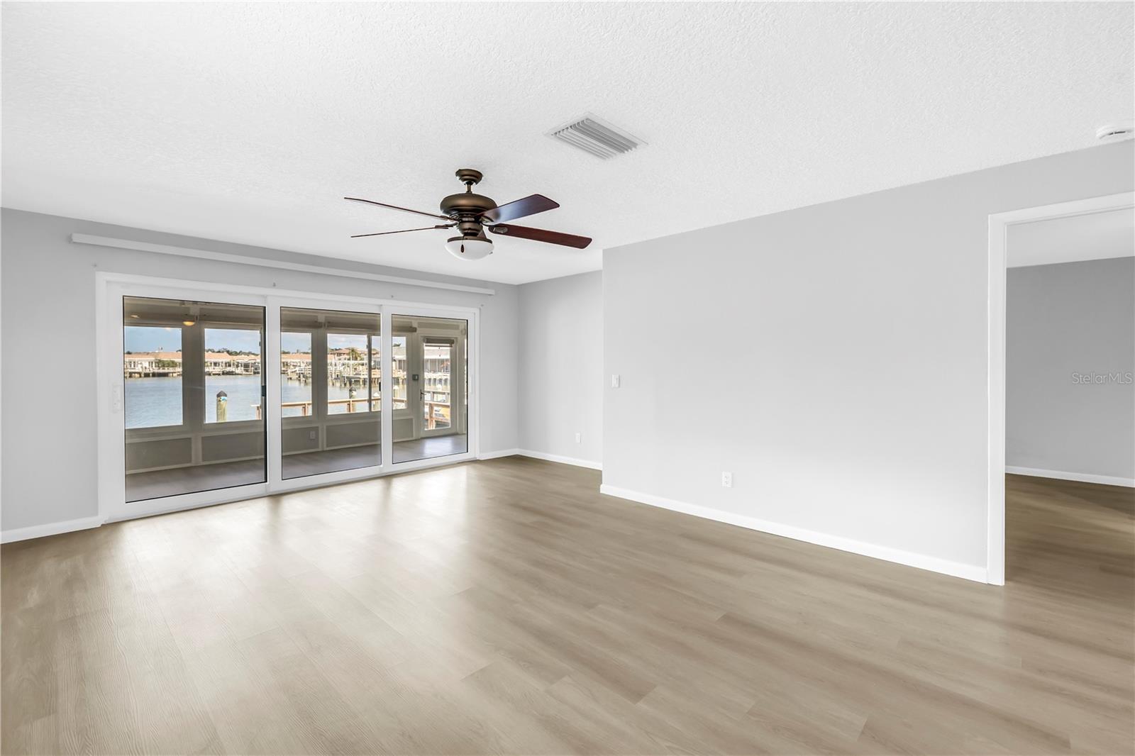 Image 28 of 97 For 433 Boca Ciega Point Boulevard S 1012