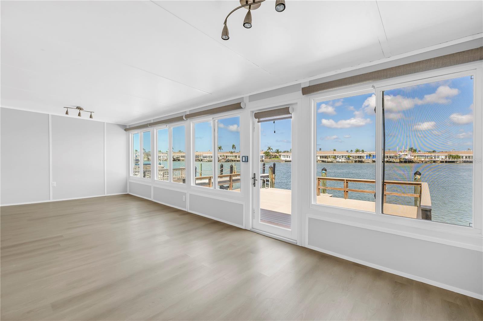 Image 39 of 97 For 433 Boca Ciega Point Boulevard S 1012