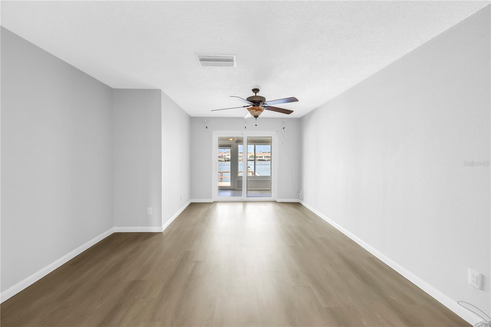 Image 44 of 97 For 433 Boca Ciega Point Boulevard S 1012