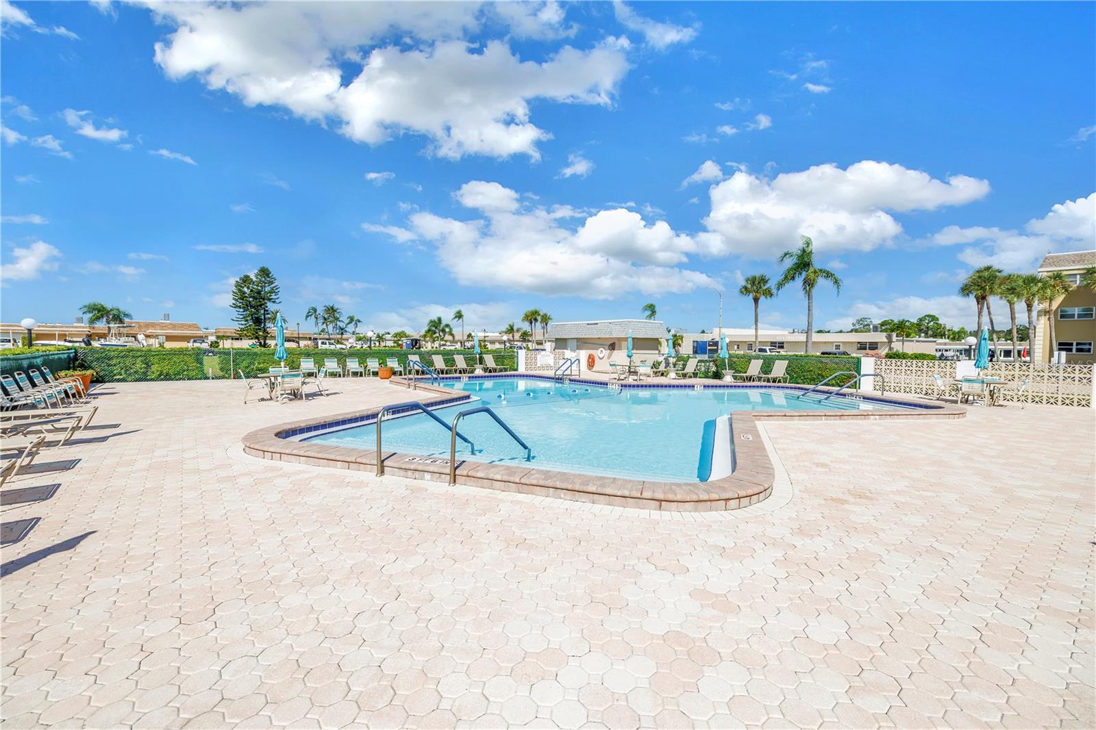Image 68 of 97 For 433 Boca Ciega Point Boulevard S 1012