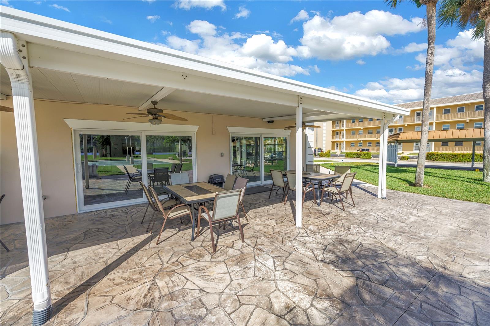 Image 74 of 97 For 433 Boca Ciega Point Boulevard S 1012