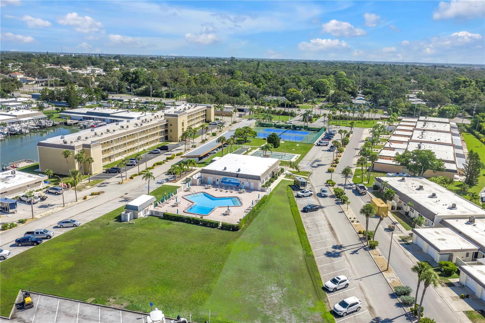 Image 95 of 97 For 433 Boca Ciega Point Boulevard S 1012