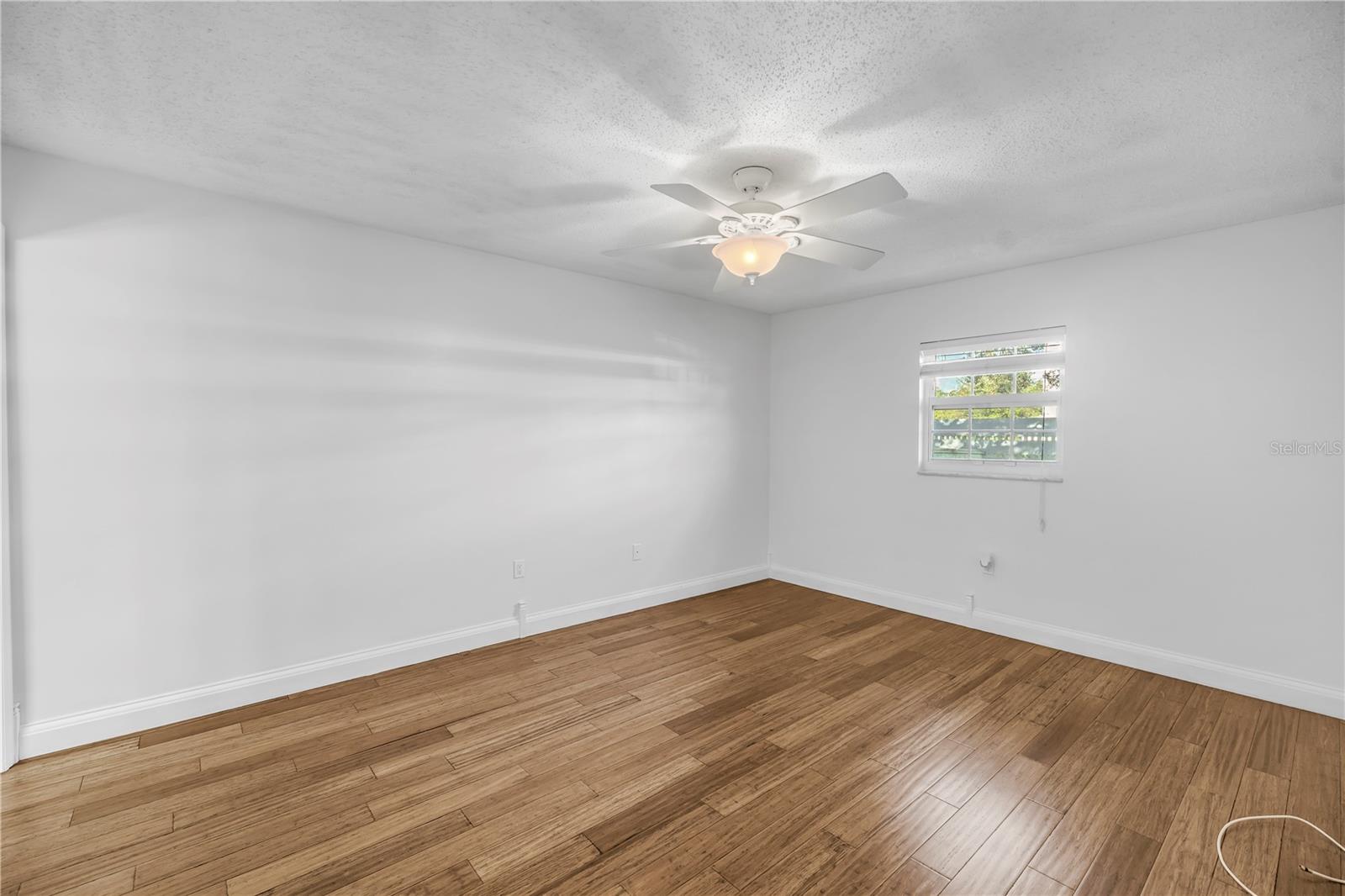 Image 11 of 30 For 1701 Belleair Forest Drive B