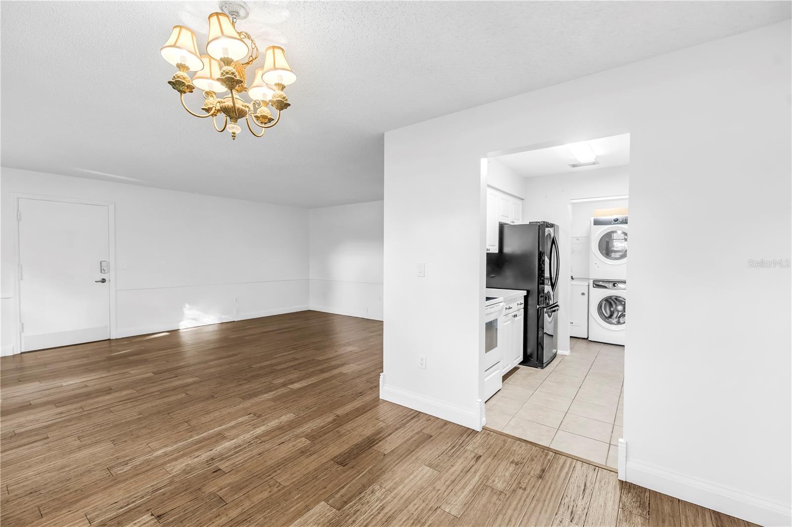 Image 20 of 30 For 1701 Belleair Forest Drive B