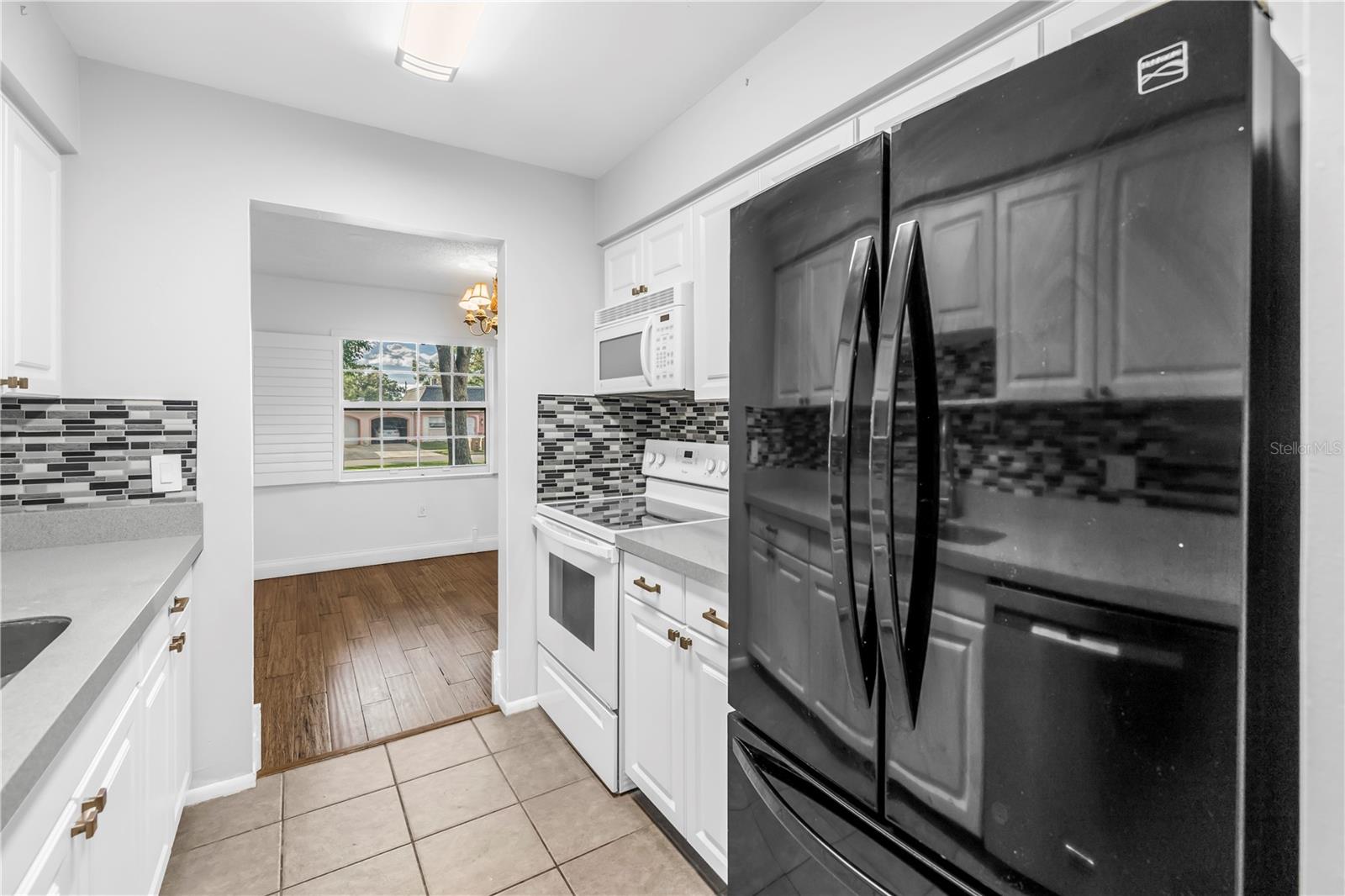 Image 25 of 30 For 1701 Belleair Forest Drive B