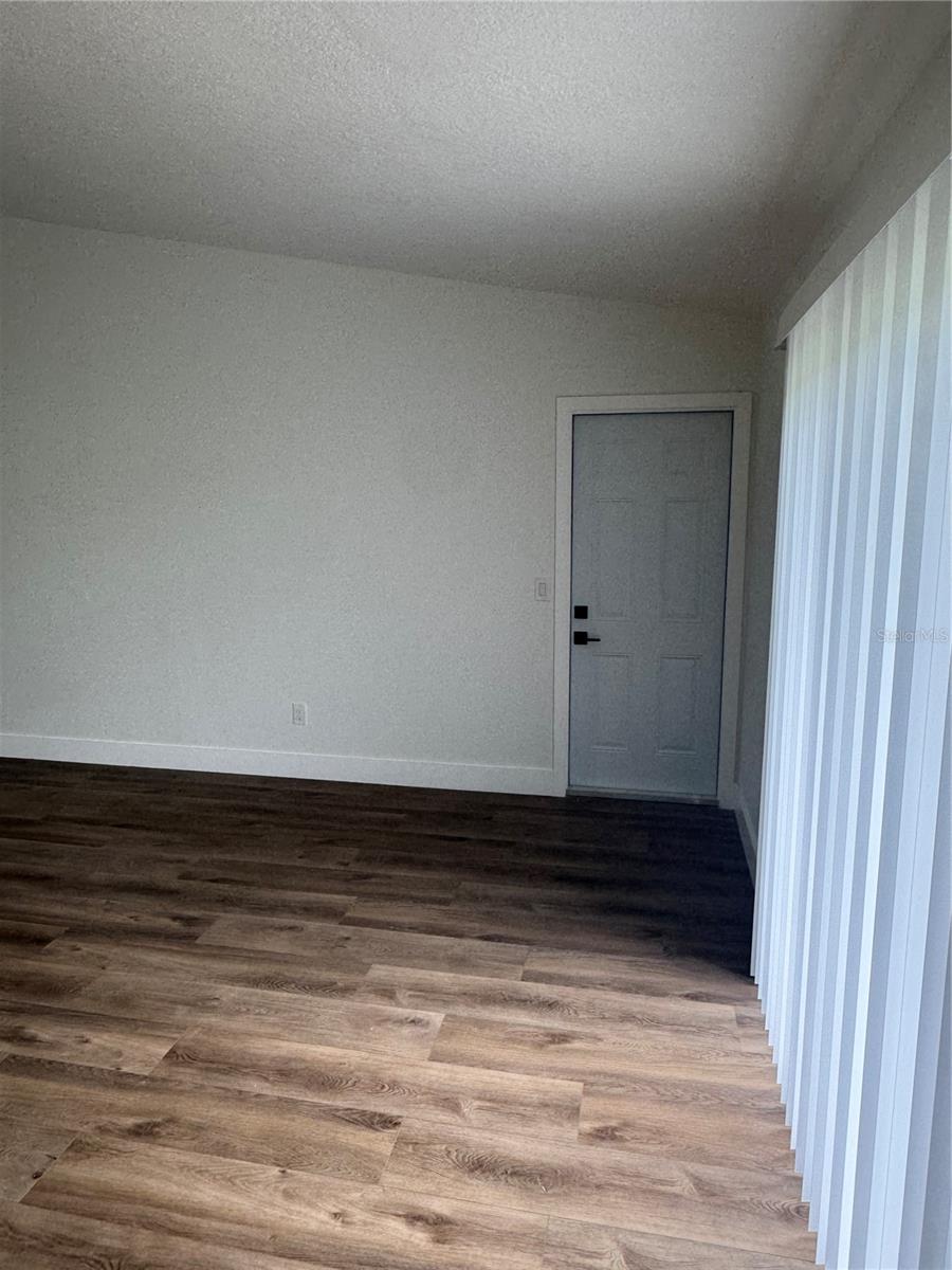Image 11 of 44 For 18208 State Road 52