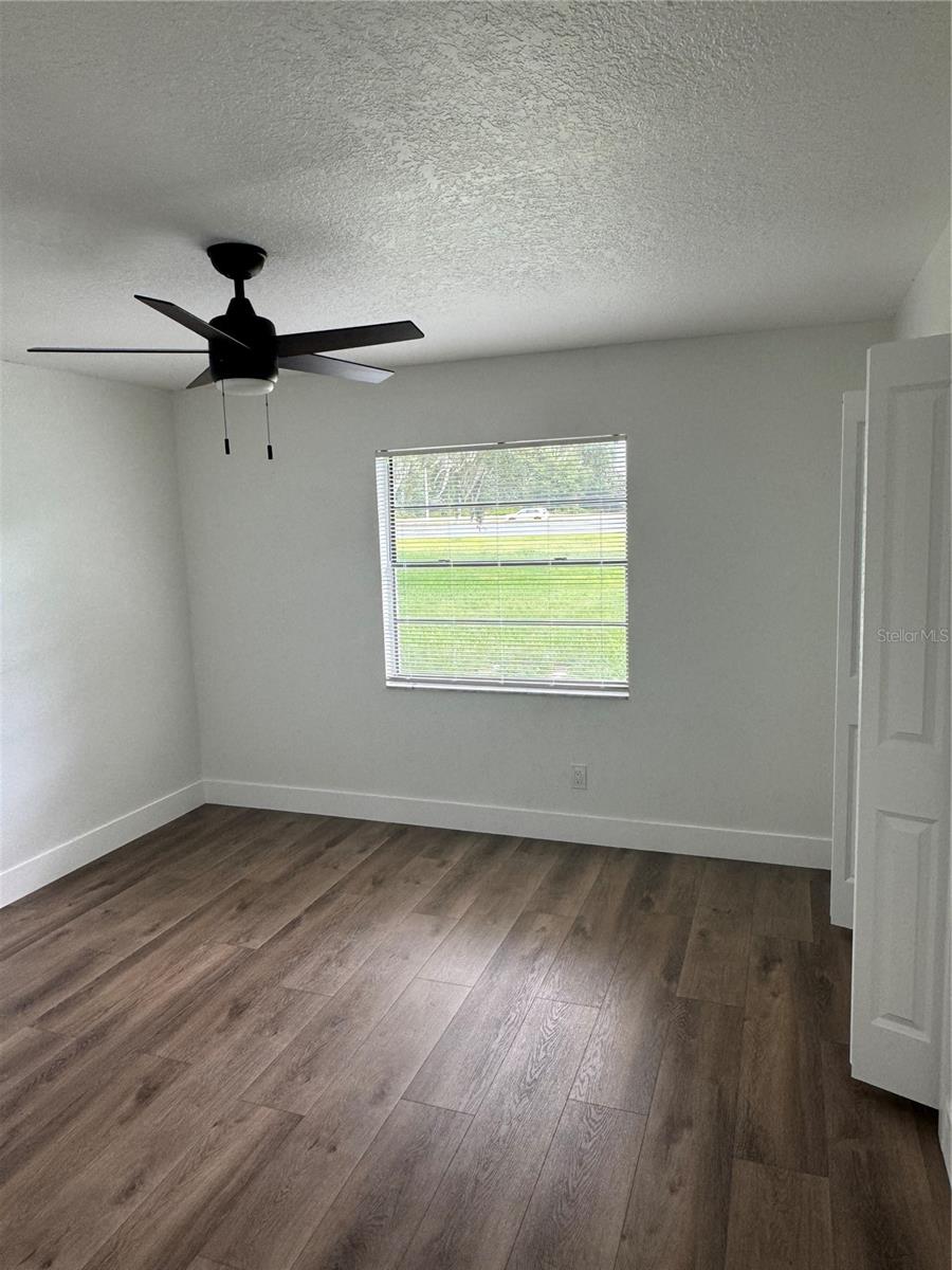 Image 15 of 44 For 18208 State Road 52