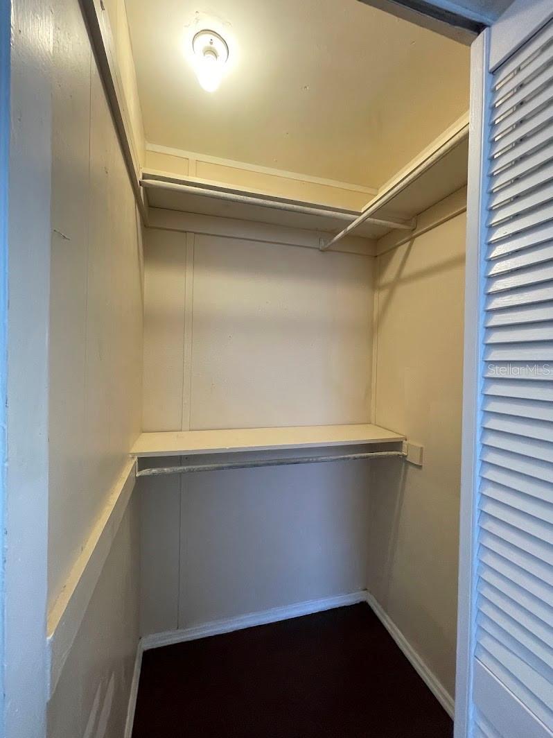 Image 19 of 34 For 901 Woodlawn Street