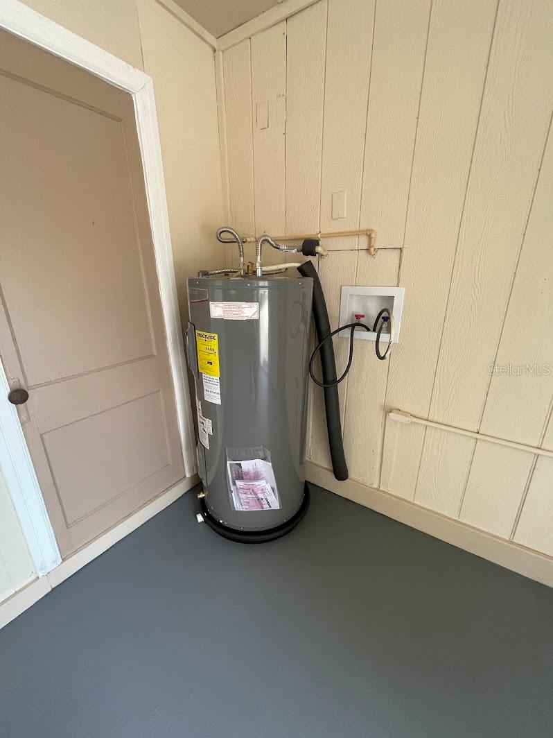 Image 29 of 34 For 901 Woodlawn Street