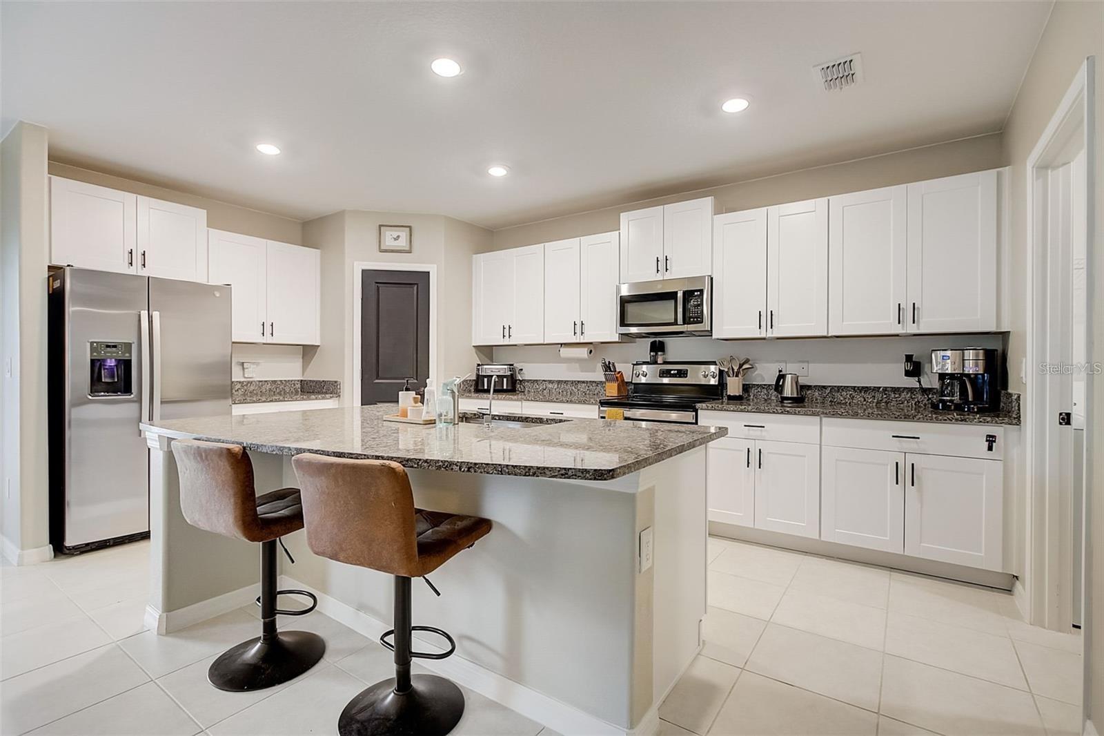 Image 11 of 36 For 9906 Jackfruit Court