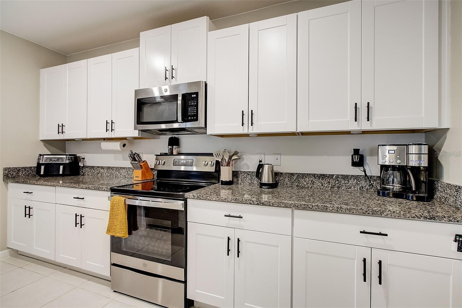 Image 13 of 36 For 9906 Jackfruit Court