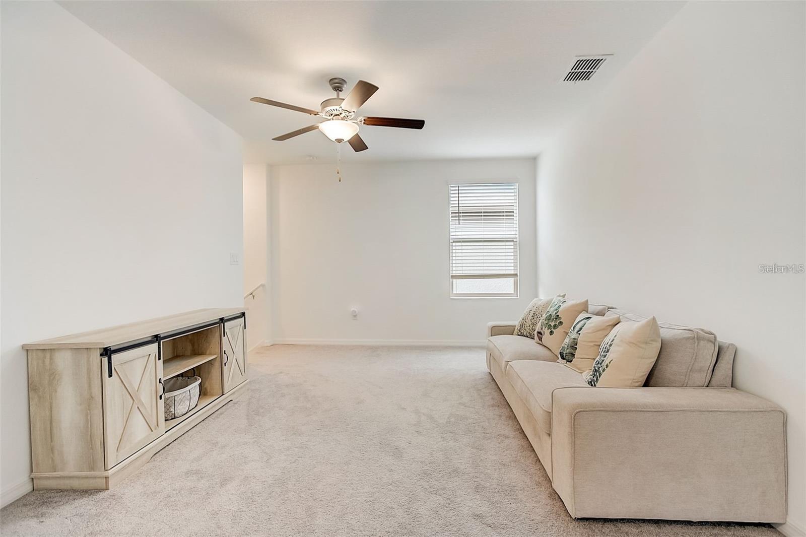 Image 18 of 36 For 9906 Jackfruit Court