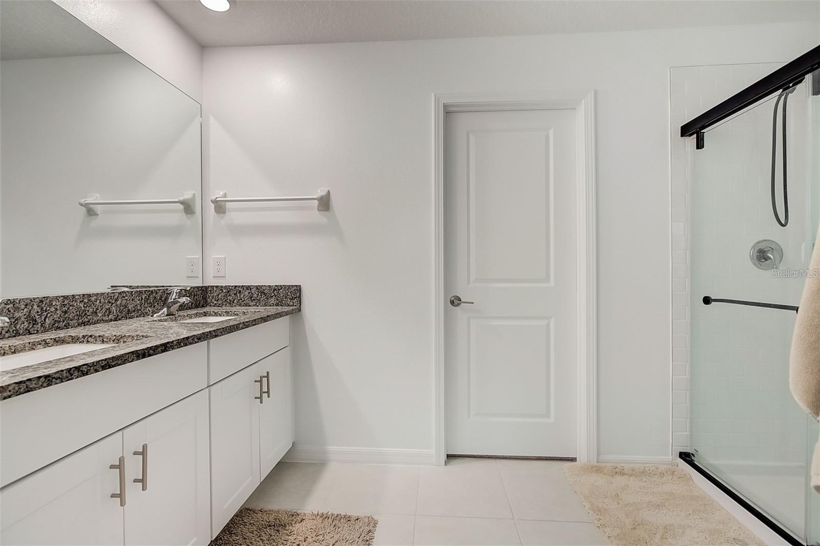 Image 22 of 36 For 9906 Jackfruit Court