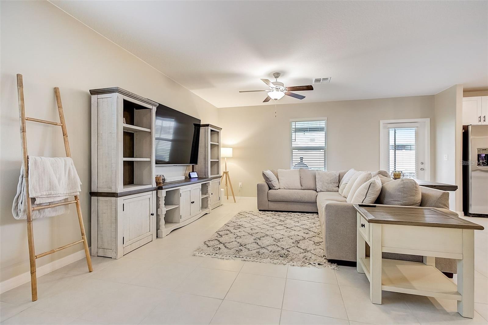 Image 6 of 36 For 9906 Jackfruit Court