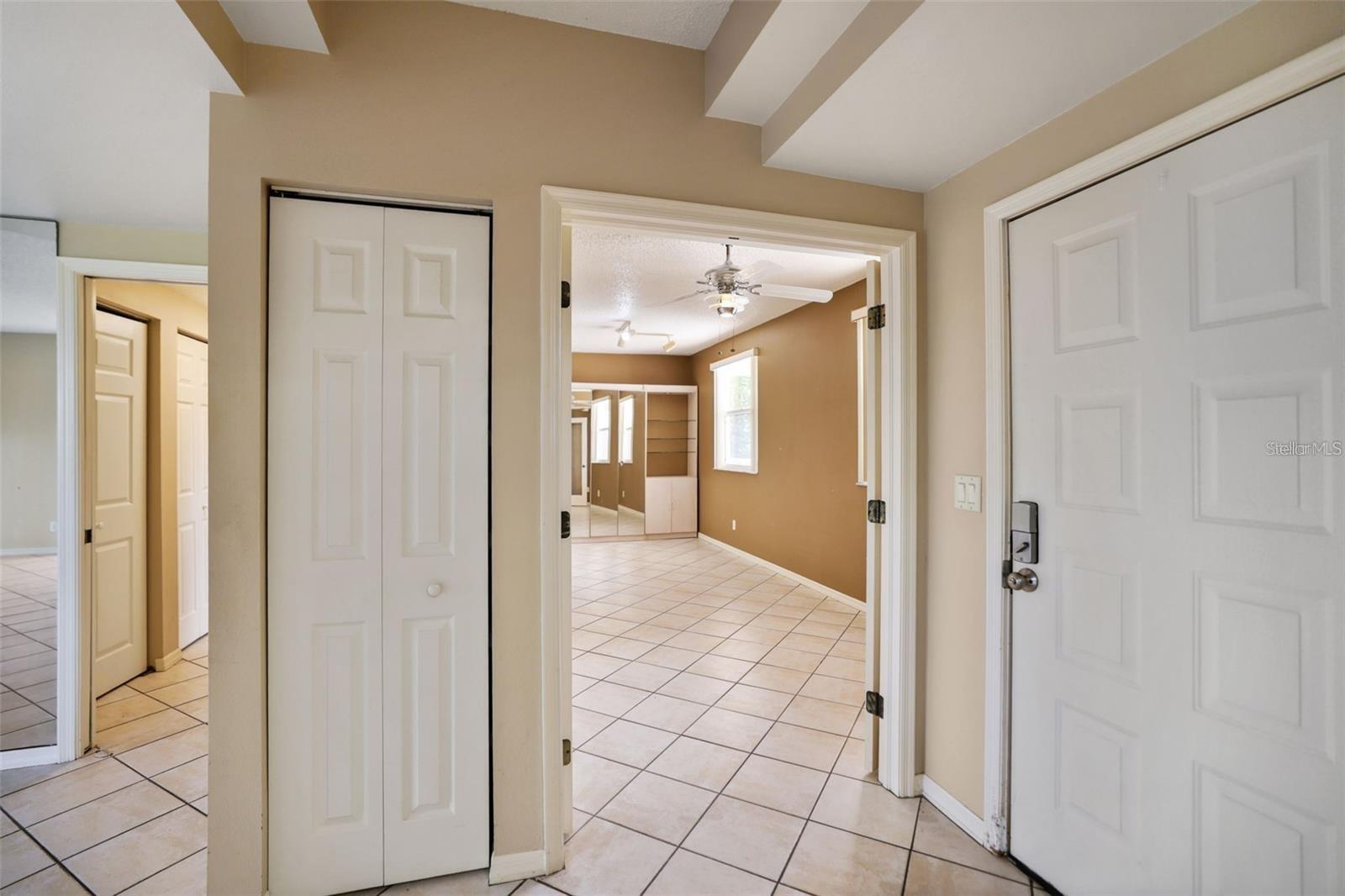 Image 12 of 35 For 6251 Shoreline Drive 2101