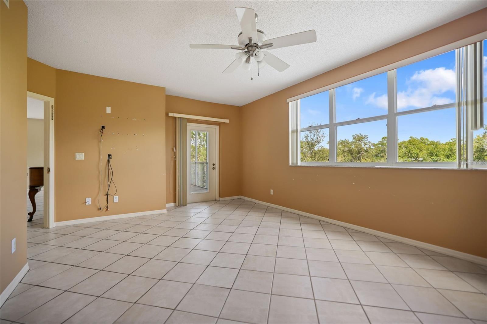 Image 16 of 35 For 6251 Shoreline Drive 2101