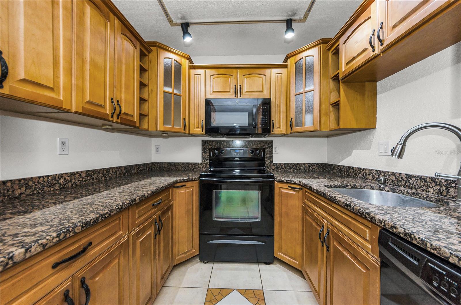 Image 16 of 55 For 1109 Pine Ridge Circle W G1