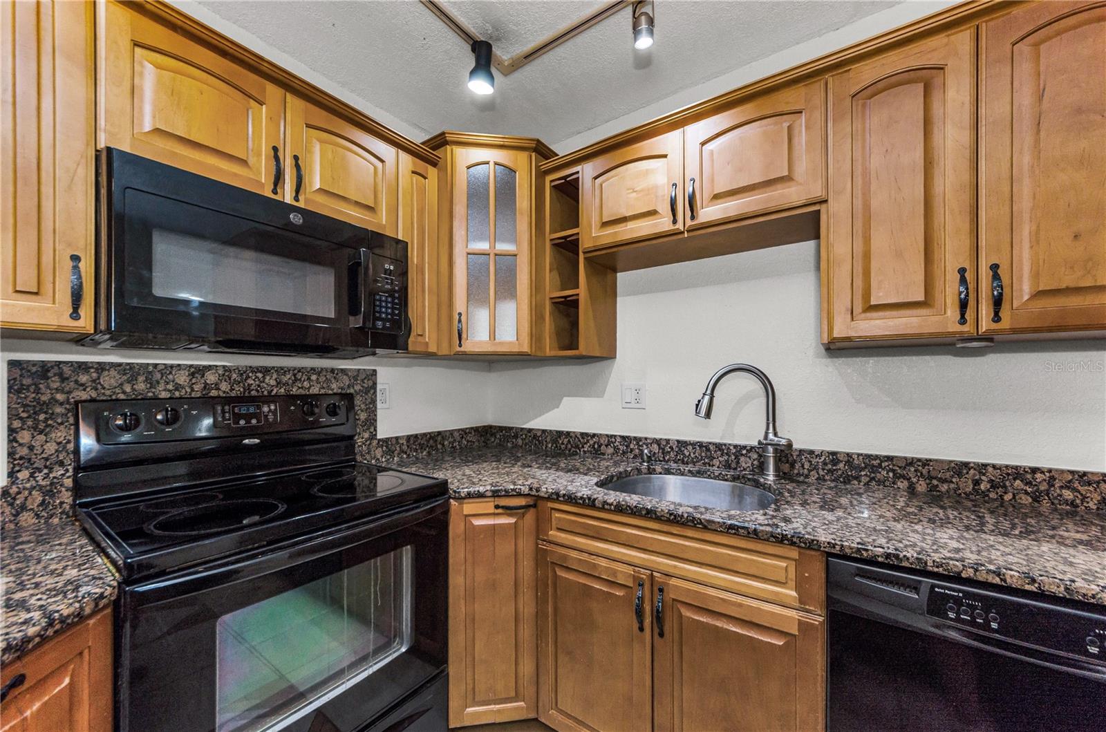 Image 17 of 55 For 1109 Pine Ridge Circle W G1
